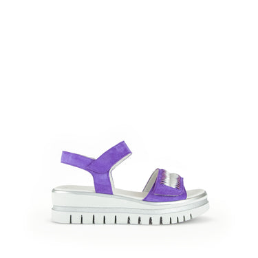 Sandales violettes en combinaison velours