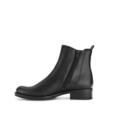 Bottines noires en cuir lisse