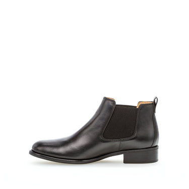 Bottines noires en cuir lisse