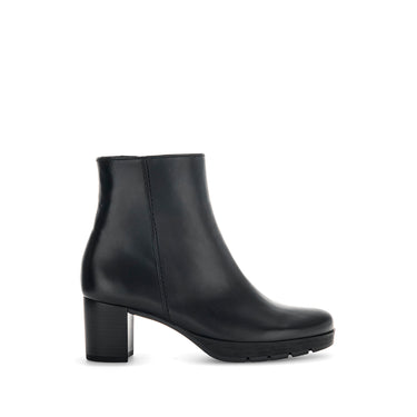 Bottines noires en cuir lisse