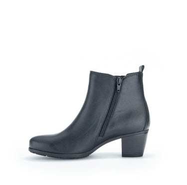 Bottines noires en cuir lisse