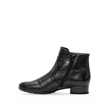 Bottines noires en cuir lisse