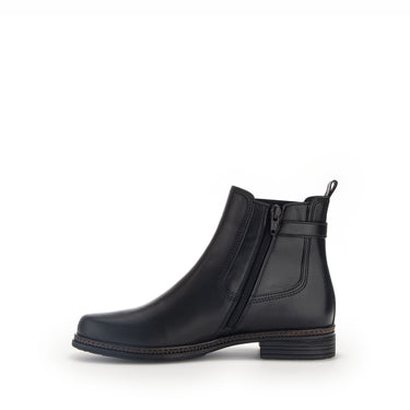 Bottines noires en cuir lisse