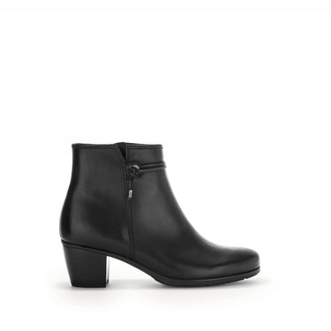 Bottines noires en cuir lisse