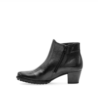 Bottines noires en cuir lisse